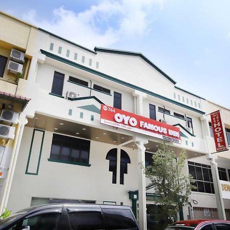 Oyo 764 Hotel Famous Inn Malacca Exteriér fotografie