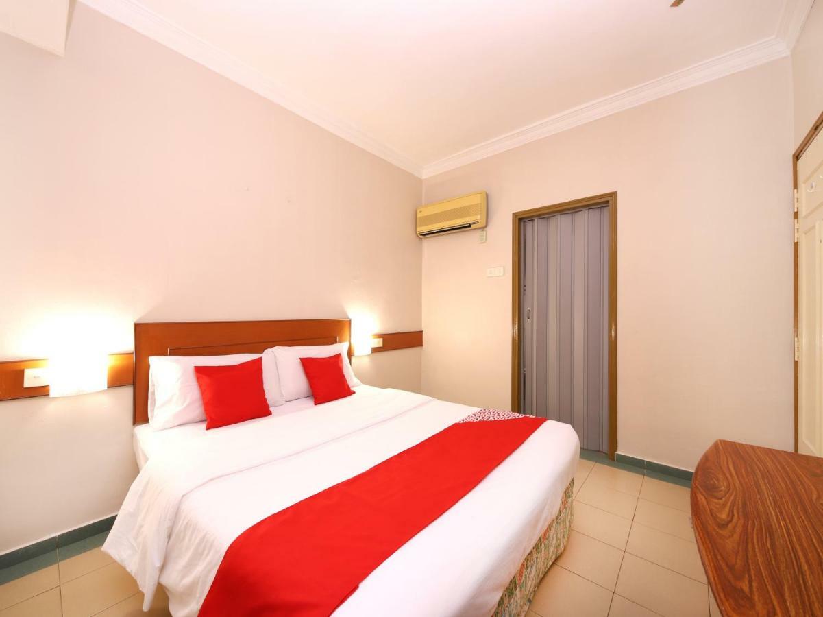 Oyo 764 Hotel Famous Inn Malacca Exteriér fotografie